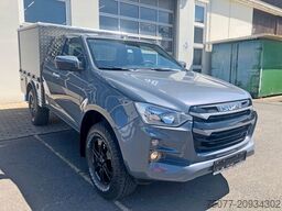 ISUZU D-Max Space Cab LS AT mit Systemkoffer