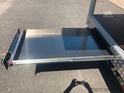 ISUZU D-Max Space Cab LS AT mit Systemkoffer