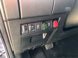 ISUZU D-Max Space Cab LS AT mit Systemkoffer