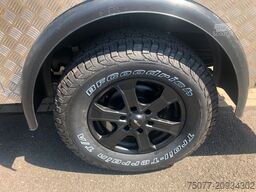 ISUZU D-Max Space Cab LS AT mit Systemkoffer