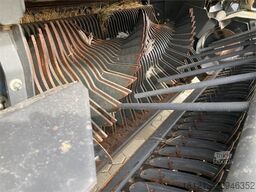 CLAAS Rollant 454 Uniwrap