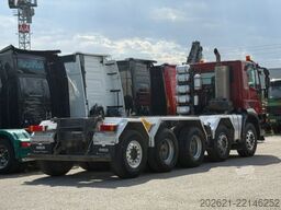 IVECO Trakker 34T45 10x4 Chassis