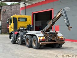 RENAULT Premium Lander 460.32 8x4 BB HIAB XR26S Hooklift