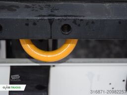 SCHMITZ CARGOBULL SKO FP 60 ThermoKing SLXi 300