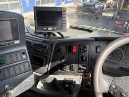 MERCEDES-BENZ AXOR 1829 Kehrmaschine BUCHER