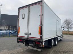 Renault Premium 450 Refrigerated Box / Euro 5 / 6x2 / 3...