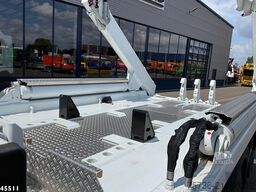 Iveco X-WAY AD280X42Y Retarder Meiller 16 ton portaal...