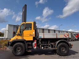 Mercedes-Benz Unimog U300 4x4 Vario-Pilot