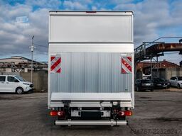 RENAULT Master XDD 170PS Koffer 8 PAL LBW