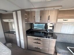 BÜRSTNER Prestige 560 WFU Wohnwagen Mover Vorzelt 2t.