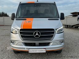 Mercedes-Benz Sprinter 519