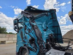 VOLVO FH 460 Basic Turbo Unfall, 2 Kreis-Hydraulik