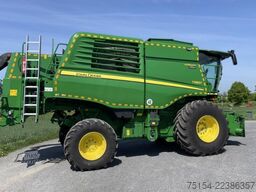 John Deere T560i HillMaster