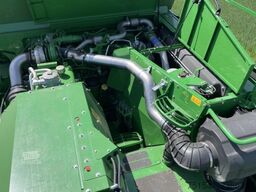 John Deere T560i HillMaster