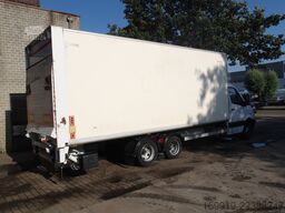 Mercedes-Benz Sprinter 519