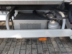 Mercedes-Benz Sprinter 519