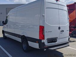 Mercedes-Benz Sprinter 519