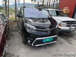 Toyota Proace Van – Repair Project