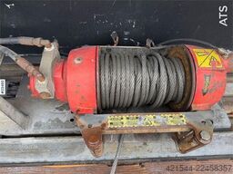 MAN TGM 15.240 4x2 tow truck w/ frame winch, tow boom