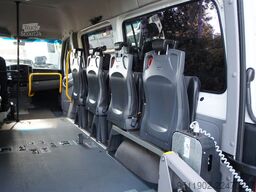 MERCEDES-BENZ Sprinter 313 CDi Rollstuhlrampe 7+1 Sitz 95KW E6