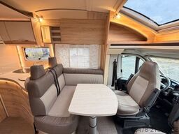 EURAMOBIL Profila RS 695 QB *st.-Solar*