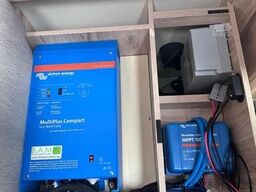 EURAMOBIL Profila RS 695 QB *st.-Solar*