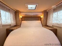 EURAMOBIL Profila RS 695 QB *st.-Solar*