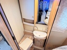 EURAMOBIL Profila RS 695 QB *st.-Solar*