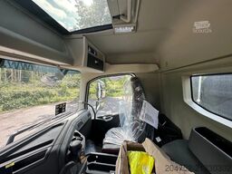 Volvo FMX 500 Volvo FMX 500 8x4 Effer-Ladekran 955-8s...