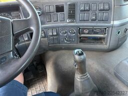 Volvo FM12 .420 + hydrolic ramps + 8x4 + manual
