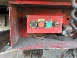 Mercedes-Benz Axor 1833 + MANUAL + SLEEPCAB + LOADLIFT + 18T
