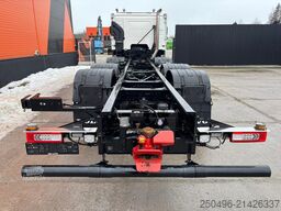 Volvo FM 500 8x2*6 LOW MILEAGE DEMO TRUCK ! / PTO / C...