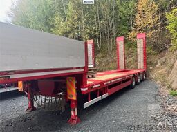 Doll Machinery Semi w/ Widening and Hydraulic Bridges.