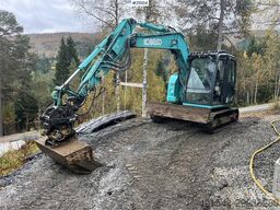 Kobelco Sk75SR-3E excavator w/ sanding bucket, rototilt an