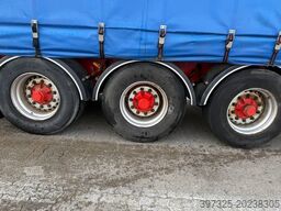 Kel-Berg Curtainsider / Planenauflieger / Gardin