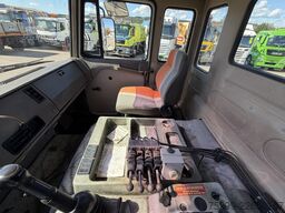 Iveco 300-30 AH 8x4 Hakengerät / Swiss-Vehicle