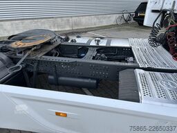 Mercedes-Benz Actros 1842 Streamspace / 457 dkm / Full Spoile...
