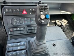 UNIMOG U435 Kipper mit Reifendruckregelanlage