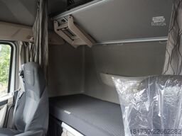 MAN XG 480 6x2 / Krone 20 EPAL refrigerator