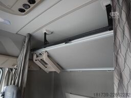 MAN XG 480 6x2 / Krone 20 EPAL refrigerator