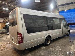 Mercedes-Benz Sprinter w/ 15+1+1 seats w/ 2 sets of tires
