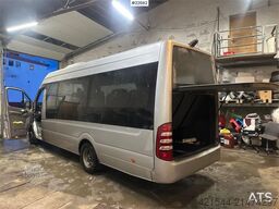 Mercedes-Benz Sprinter w/ 15+1+1 seats w/ 2 sets of tires