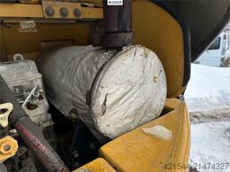 CAT 308D excavator w/ 2 buckets and tiltrotator. Newly