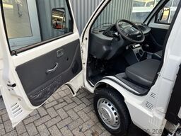 Piaggio Porter 1.3 Kipper CNG en Benzine met Radio 2-pe...