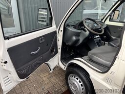 Piaggio Porter 1.3 Kipper CNG en Benzine met Radio 2-pe...