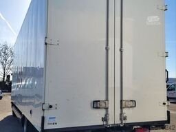 MAN TGL 8.220 4x2BL 3 Sitzer Möbelkoffer Klima