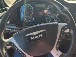 MAN TGL 8.220 4x2BL 3 Sitzer Möbelkoffer Klima