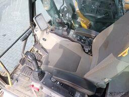 Volvo EC220D L | BUCKET | QUICK COUPLER | CENTRAL LUBE