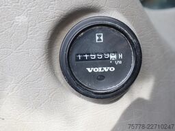 Volvo EC220D L | BUCKET | QUICK COUPLER | CENTRAL LUBE