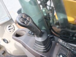 Volvo EC220D L | BUCKET | QUICK COUPLER | CENTRAL LUBE